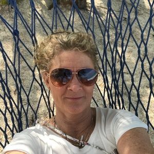 Meet your Posher, Beth